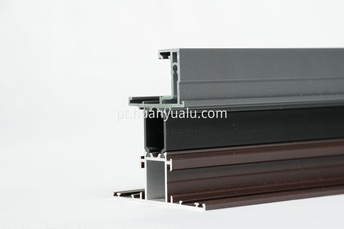 Portas e janelas do sistema System Doors and Windows